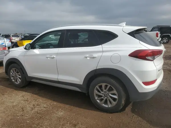 KM8J3CA41JU674694 2018 HYUNDAI TUCSON - Image 2