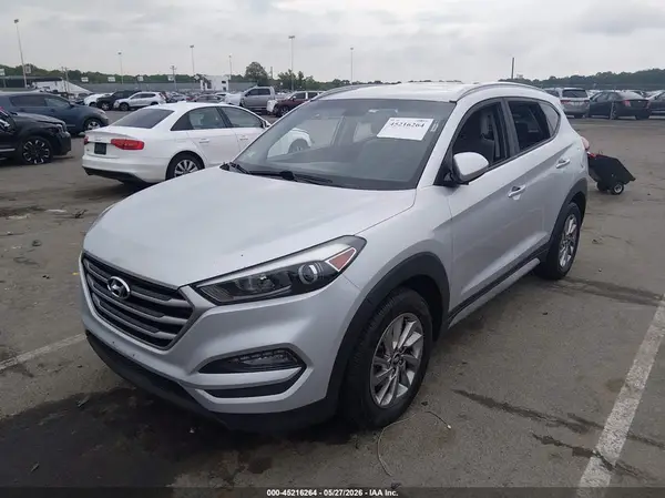 KM8J3CA41JU680298 2018 HYUNDAI TUCSON - Image 2
