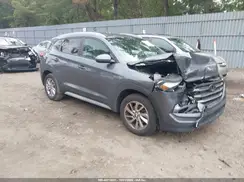 KM8J3CA41JU681869 2018 HYUNDAI TUCSON