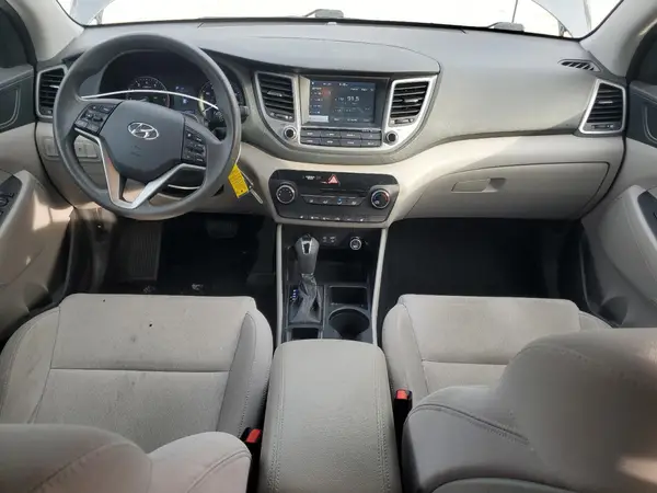 KM8J3CA41JU683038 2018 HYUNDAI TUCSON - Image 8