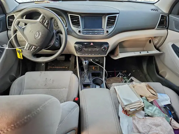 KM8J3CA41JU690491 2018 HYUNDAI TUCSON - Image 8