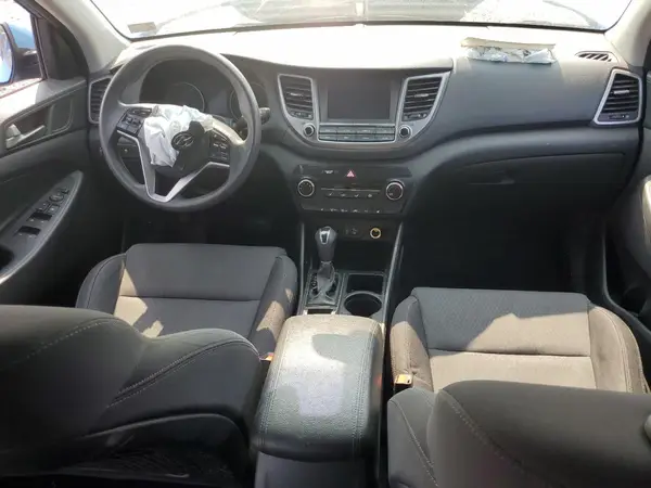 KM8J3CA41JU697571 2018 HYUNDAI TUCSON - Image 8