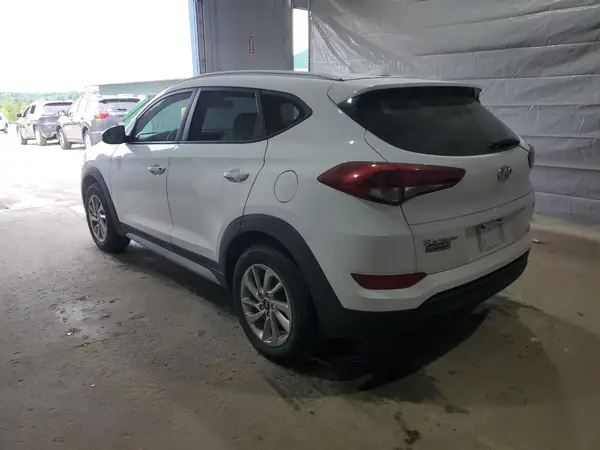 KM8J3CA41JU697991 2018 HYUNDAI TUCSON - Image 2