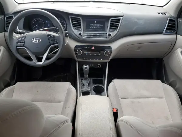 KM8J3CA41JU702753 2018 HYUNDAI TUCSON - Image 8