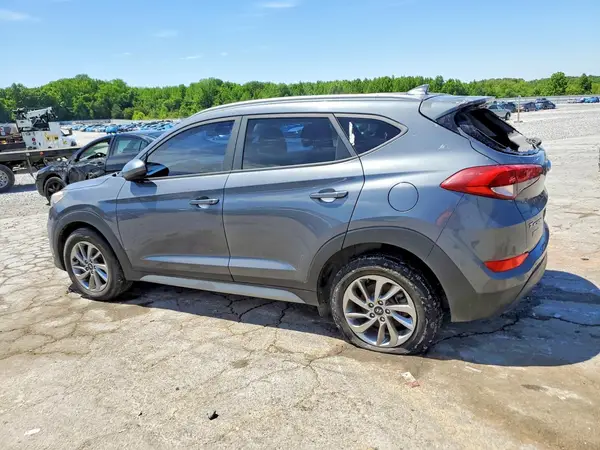 KM8J3CA41JU716944 2018 HYUNDAI TUCSON - Image 2
