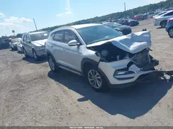 KM8J3CA41JU717253 2018 HYUNDAI TUCSON