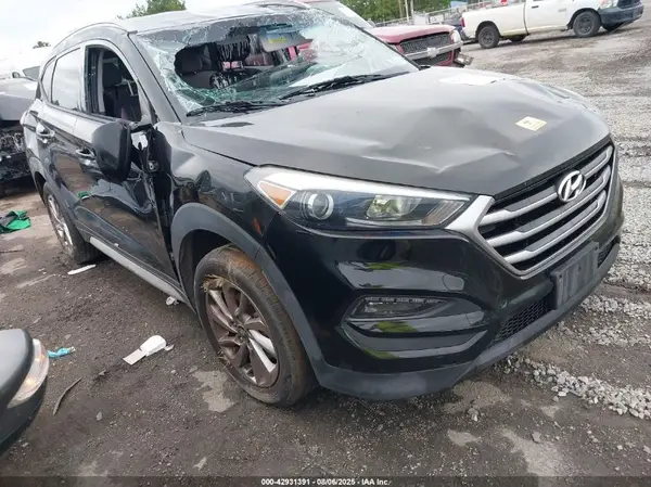 KM8J3CA41JU719410 2018 HYUNDAI TUCSON - Image 1