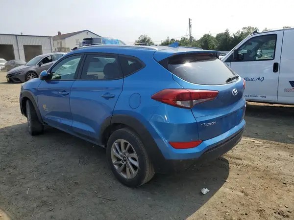KM8J3CA41JU721870 2018 HYUNDAI TUCSON - Image 2