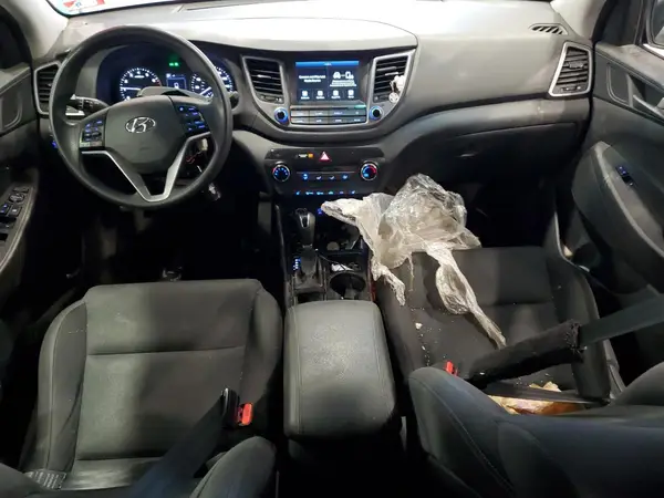 KM8J3CA41JU739608 2018 HYUNDAI TUCSON - Image 8