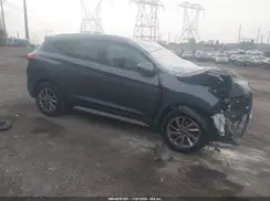 KM8J3CA41JU744291 2018 HYUNDAI TUCSON