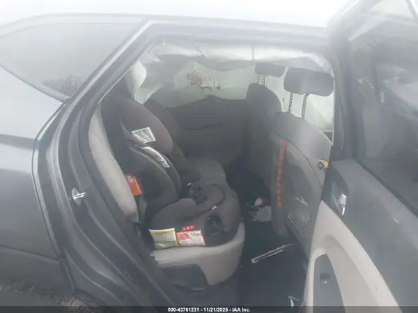 KM8J3CA41JU744291 2018 HYUNDAI TUCSON - Image 8