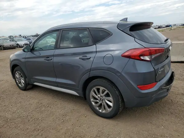 KM8J3CA41JU753945 2018 HYUNDAI TUCSON - Image 2