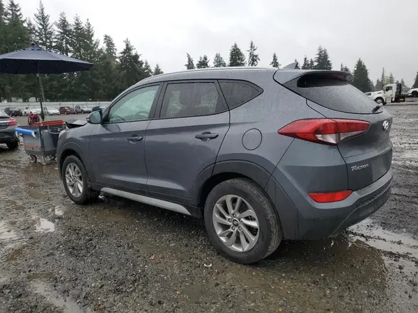KM8J3CA41JU764217 2018 HYUNDAI TUCSON - Image 2