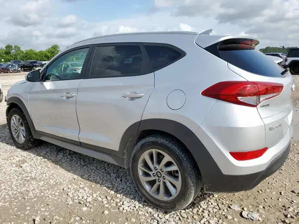 KM8J3CA41JU764959 2018 HYUNDAI TUCSON - Image 2