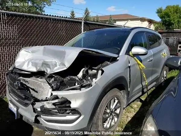KM8J3CA41JU777243 2018 HYUNDAI TUCSON - Image 2