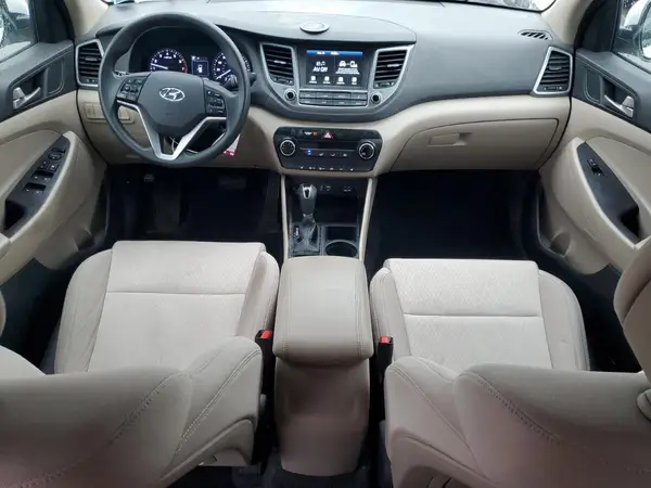 KM8J3CA41JU788257 2018 HYUNDAI TUCSON - Image 8