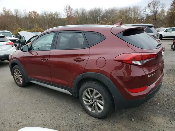KM8J3CA41JU816154 2018 HYUNDAI TUCSON - Image 2