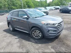 KM8J3CA41JU832788 2018 HYUNDAI TUCSON