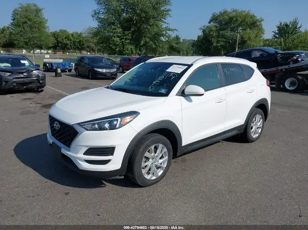 KM8J3CA41KU042828 2019 HYUNDAI TUCSON - Image 2