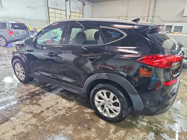 KM8J3CA41KU066191 2019 HYUNDAI TUCSON - Image 2