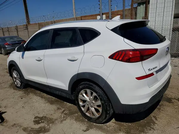 KM8J3CA41KU985513 2019 HYUNDAI TUCSON - Image 2