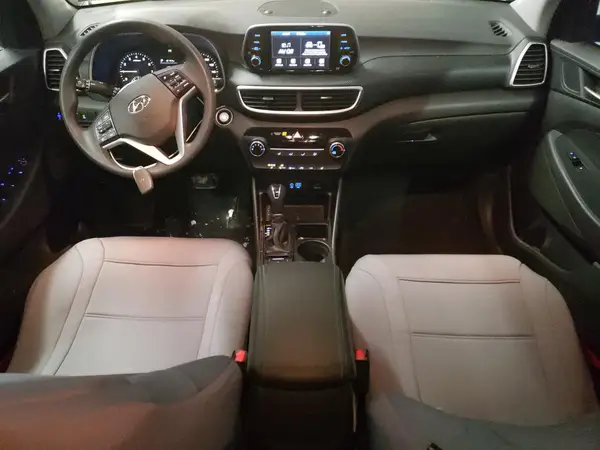 KM8J3CA41LU124768 2020 HYUNDAI TUCSON - Image 8