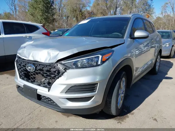 KM8J3CA41LU244246 2020 HYUNDAI TUCSON - Image 2