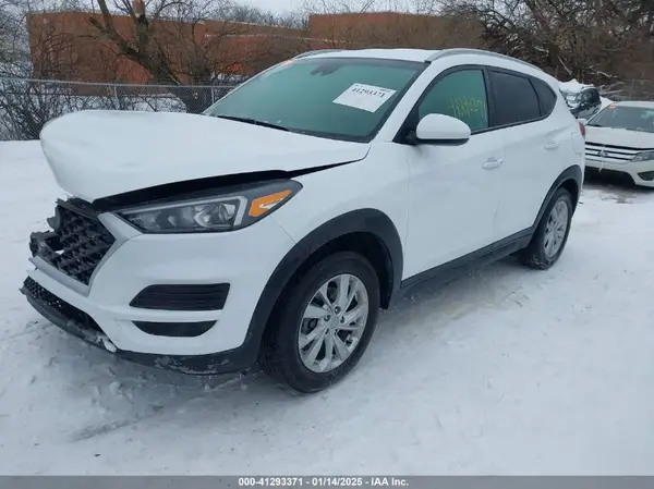 KM8J3CA41MU315950 2021 HYUNDAI TUCSON - Image 2