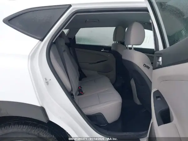 KM8J3CA41MU315950 2021 HYUNDAI TUCSON - Image 8