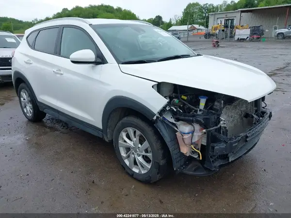 KM8J3CA41MU327869 2021 HYUNDAI TUCSON - Image 1