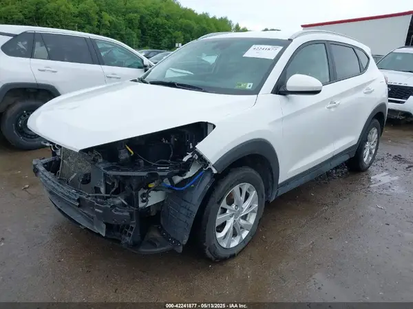 KM8J3CA41MU327869 2021 HYUNDAI TUCSON - Image 2