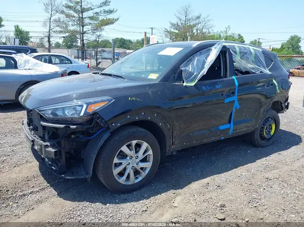 KM8J3CA41MU367725 2021 HYUNDAI TUCSON - Image 2