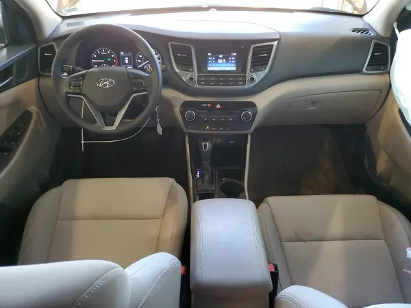 KM8J3CA42GU021025 2016 HYUNDAI TUCSON - Image 8