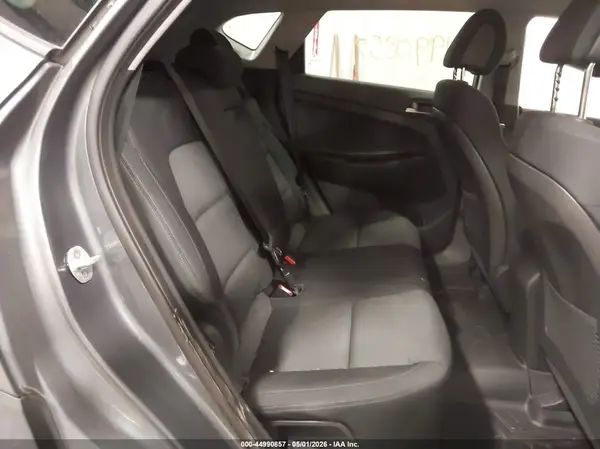 KM8J3CA42GU035328 2016 HYUNDAI TUCSON - Image 8