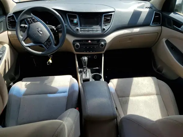 KM8J3CA42GU037385 2016 HYUNDAI TUCSON - Image 8