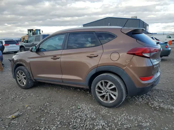 KM8J3CA42GU038214 2016 HYUNDAI TUCSON - Image 2