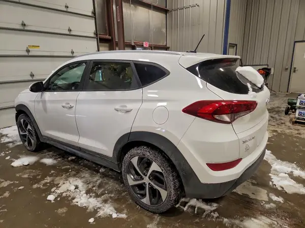 KM8J3CA42GU040092 2016 HYUNDAI TUCSON - Image 2