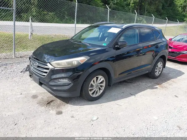 KM8J3CA42GU060116 2016 HYUNDAI TUCSON - Image 2