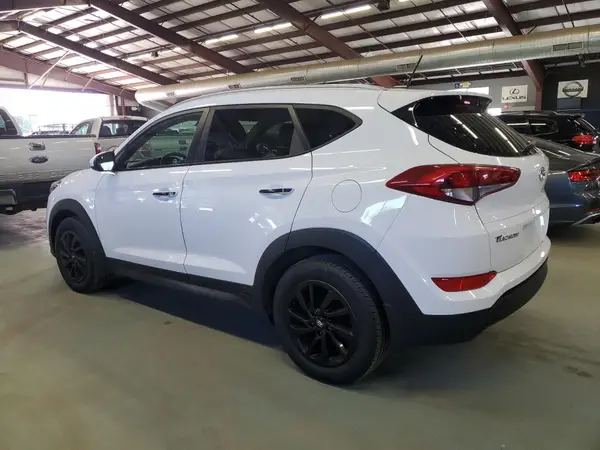 KM8J3CA42GU061234 2016 HYUNDAI TUCSON - Image 2