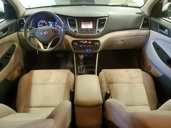 KM8J3CA42GU061234 2016 HYUNDAI TUCSON - Image 8