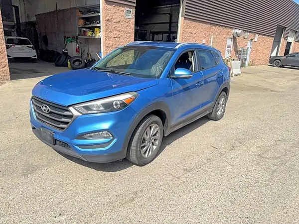 KM8J3CA42GU083136 2016 HYUNDAI TUCSON - Image 2