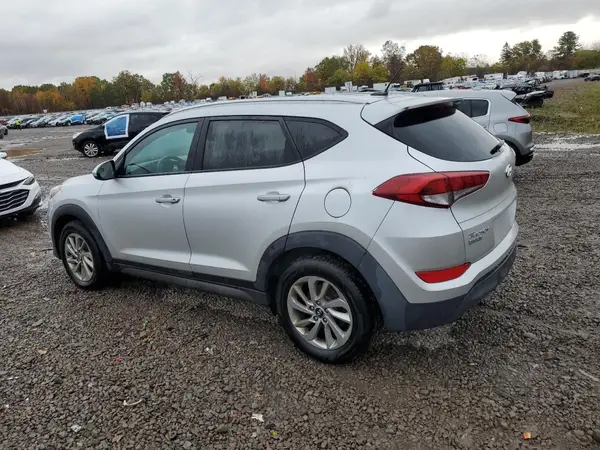 KM8J3CA42GU102784 2016 HYUNDAI TUCSON - Image 2
