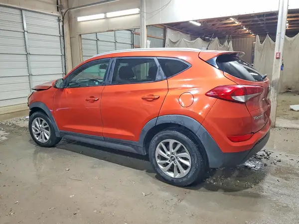 KM8J3CA42GU105443 2016 HYUNDAI TUCSON - Image 2
