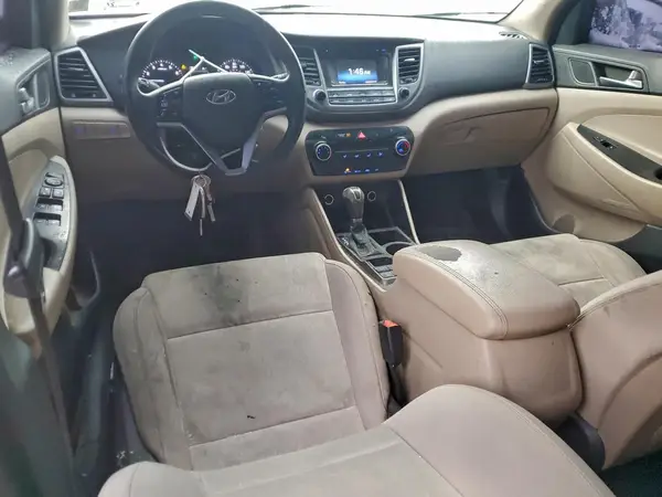 KM8J3CA42GU126924 2016 HYUNDAI TUCSON - Image 8