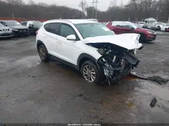 KM8J3CA42GU128317 2016 HYUNDAI TUCSON