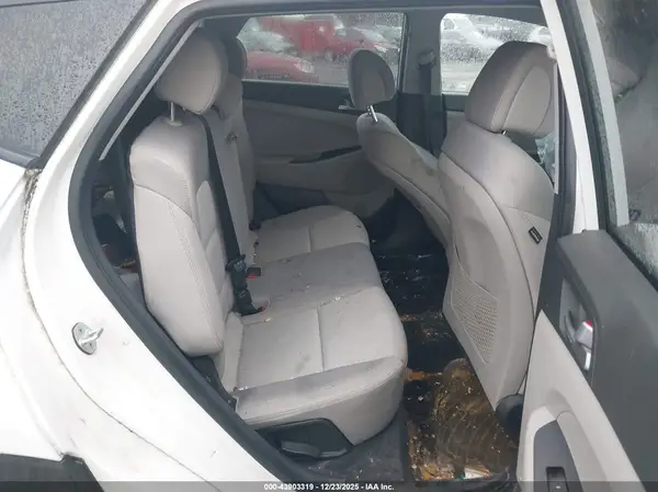 KM8J3CA42GU128317 2016 HYUNDAI TUCSON - Image 8