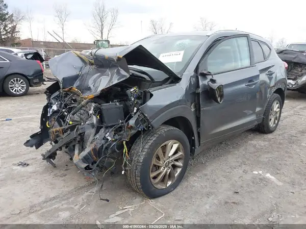 KM8J3CA42GU129984 2016 HYUNDAI TUCSON - Image 2