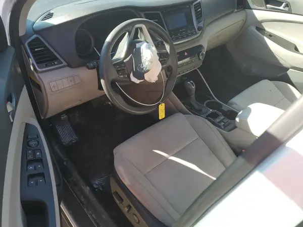 KM8J3CA42GU139897 2016 HYUNDAI TUCSON - Image 8