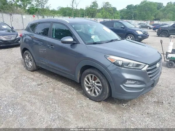 KM8J3CA42GU145246 2016 HYUNDAI TUCSON - Image 1
