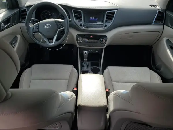 KM8J3CA42GU145604 2016 HYUNDAI TUCSON - Image 8